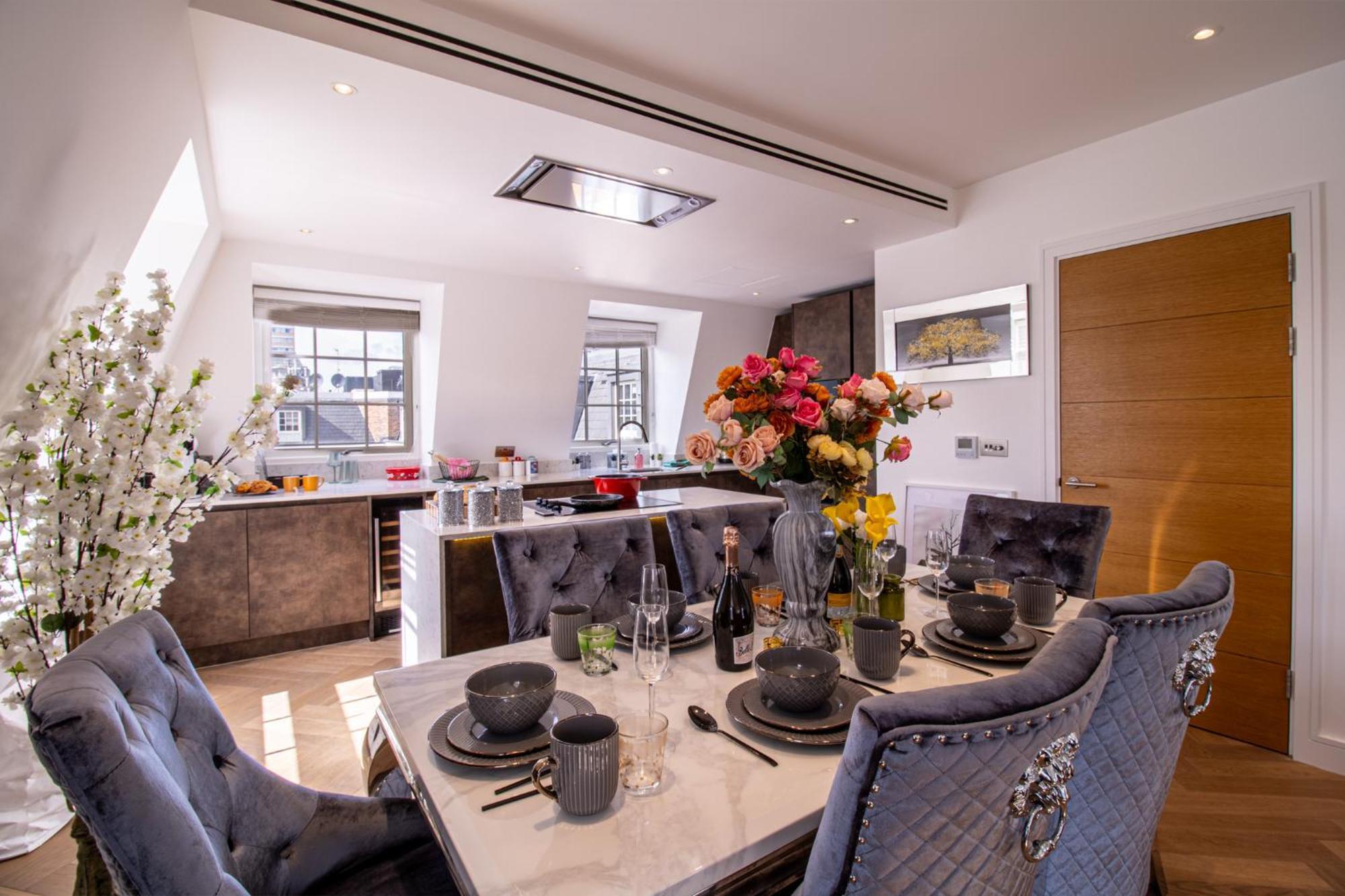 Elegant 3-Bedroom Penthouse In Marble Arch 70 Лондон Экстерьер фото